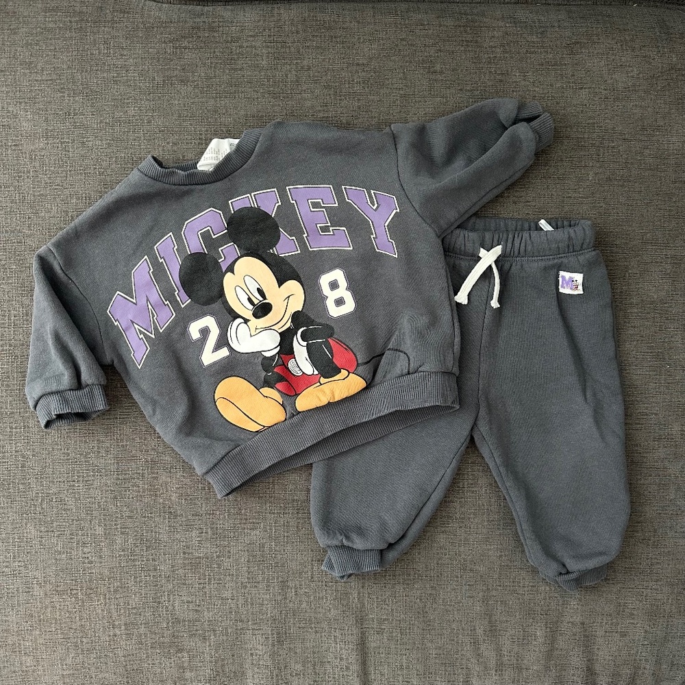 H&M Mickey Mouse Sweatshirt Set (6m)